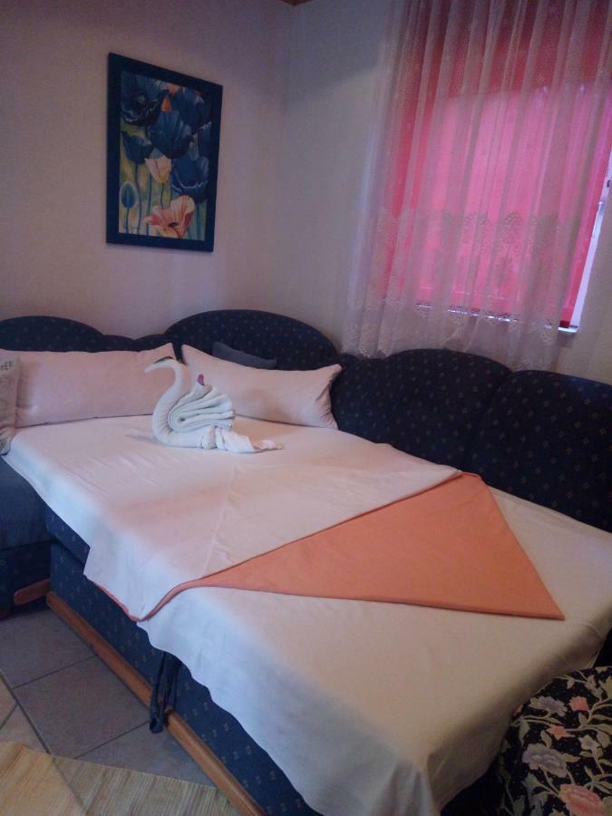 Villa Behija Ferienwohnung 2 Crikvenica Exteriör bild